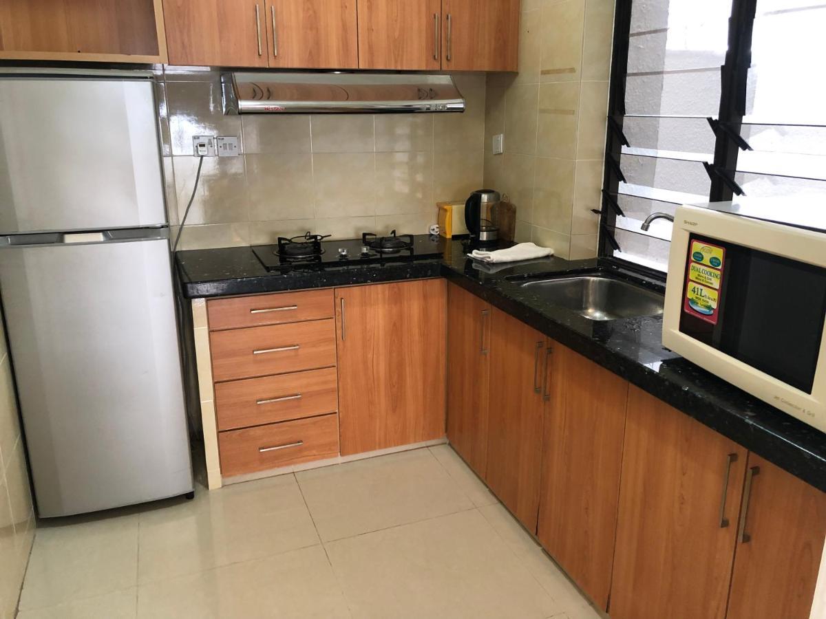 Beach Resort Home Stay Sri Sayang 05 Apartment Batu Ferringhi 2Bedroom ภายนอก รูปภาพ