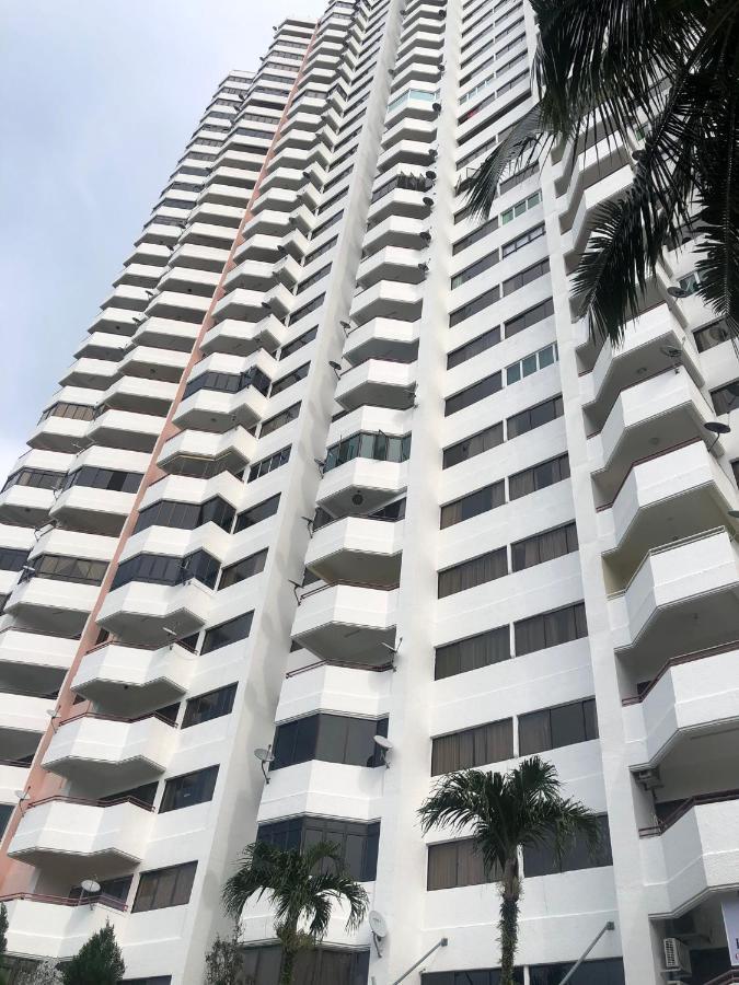 Beach Resort Home Stay Sri Sayang 05 Apartment Batu Ferringhi 2Bedroom ภายนอก รูปภาพ